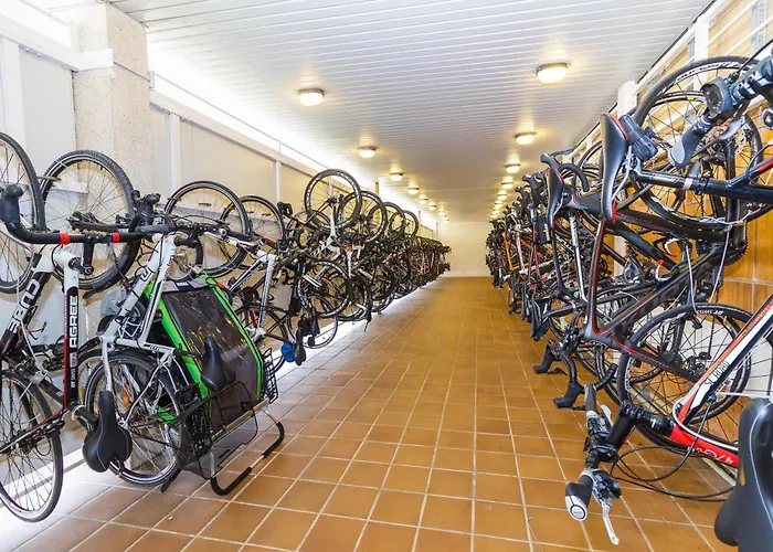 Eix Platja Daurada & 캔 피카폴트