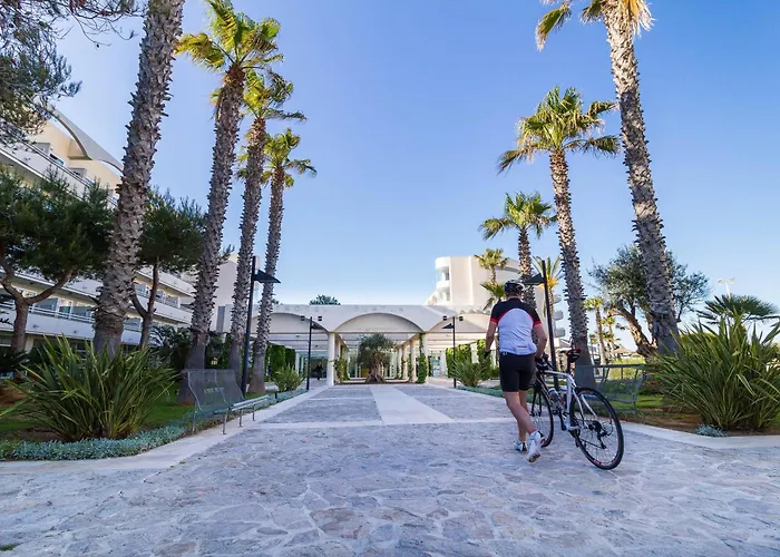 Eix Platja Daurada & 아파트호텔 4*