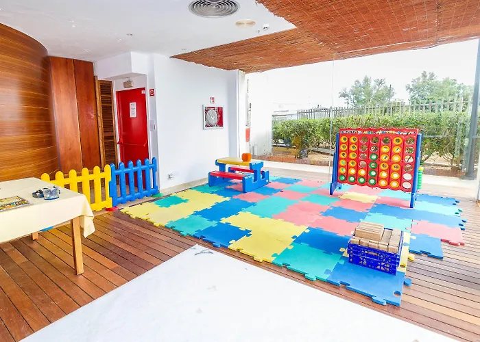 Eix Platja Daurada & 4*