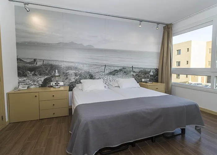 Eix Platja Daurada & 4* 캔 피카폴트