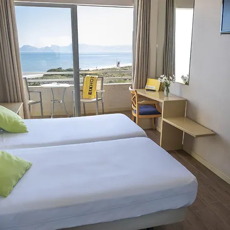 Ξενοδοχείο με διαμερίσματα Eix Platja Daurada & 4*
