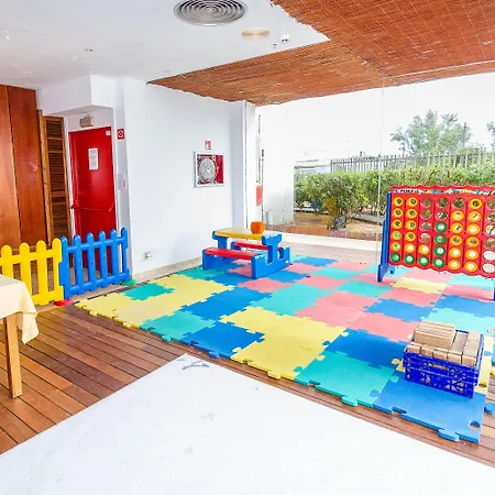 Eix Platja Daurada & 4*