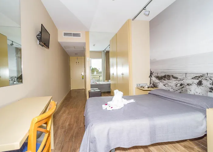 Eix Platja Daurada & Apart-hotel Can Picafort (Mallorca)