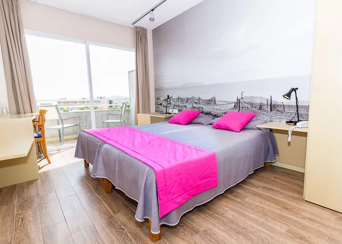 Apart-hotel Eix Platja Daurada &