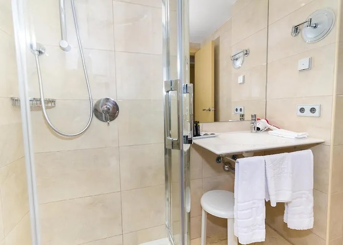 Eix Platja Daurada & 4*