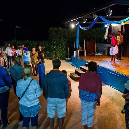 Aparthotel Eix Platja Daurada &